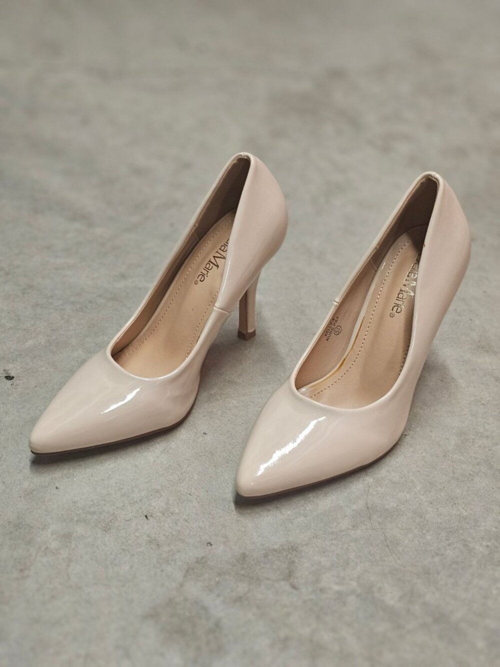 Nude Patent Faux Leather Pointed-Toe High Heels 4-Inch Stiletto - Picture 5 of 12